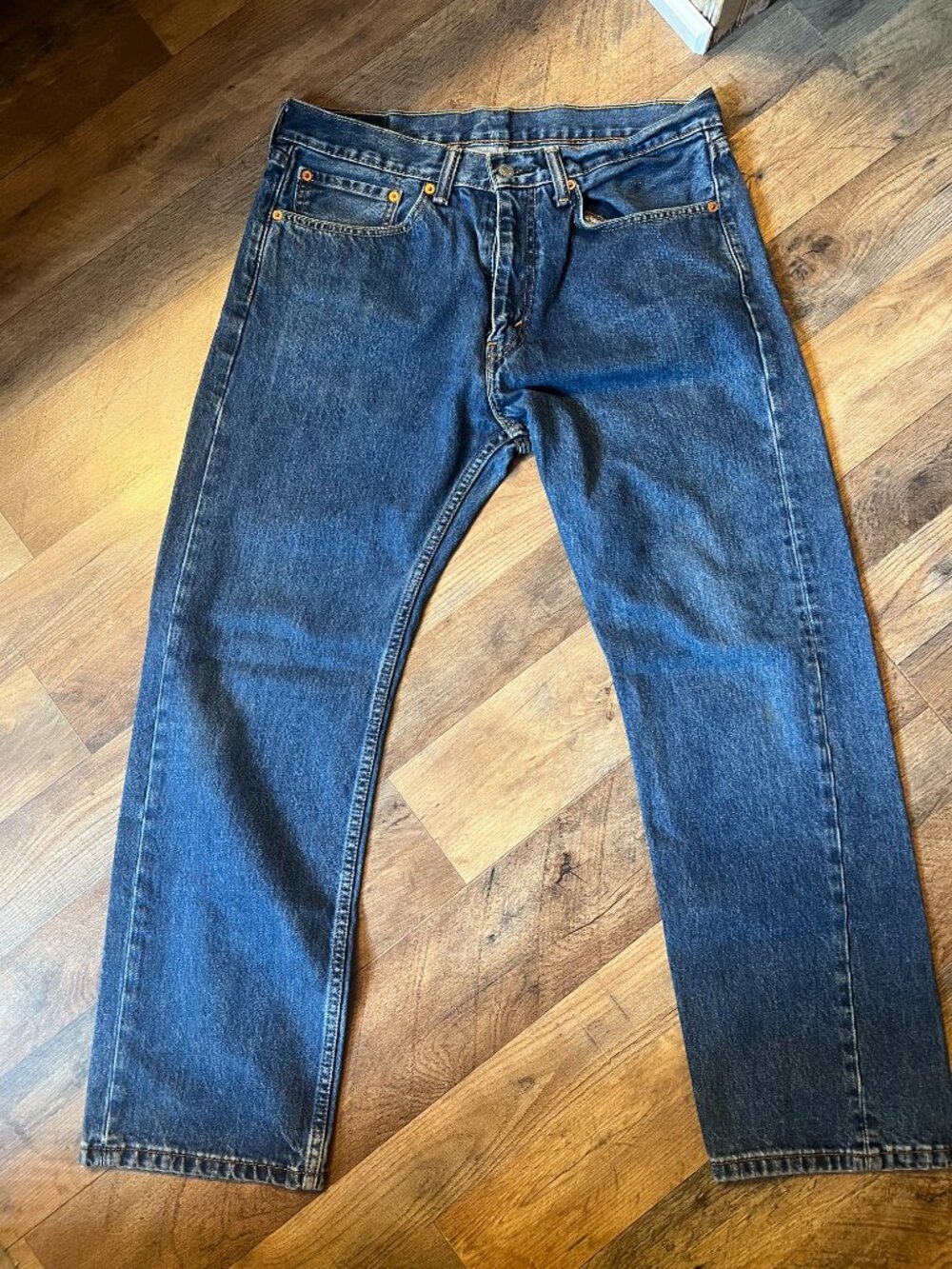 Men's 505 Levis 34x30 - Picture 3 of 3